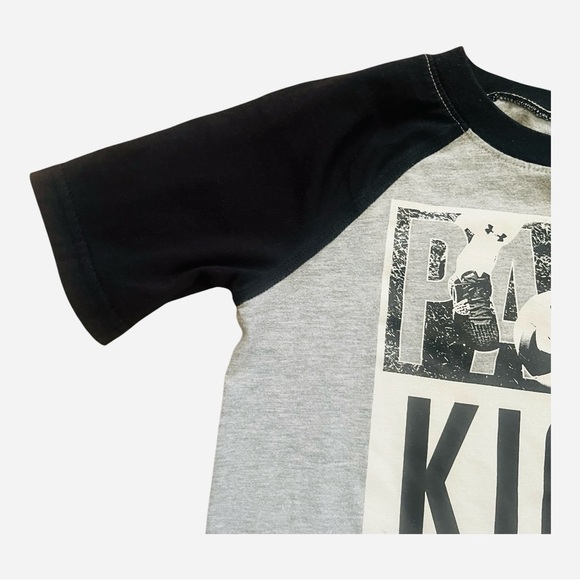 Under Armour casual play shirt top Boys 6 gray black blocks graphic design - Picture 2 of 6